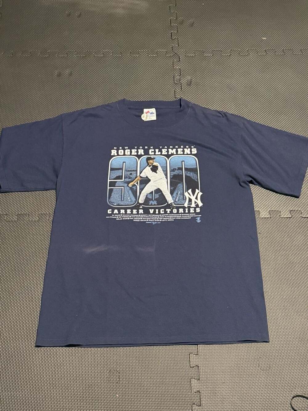 Vintage Majestic New York Yankees Roger Clemens 300 Career Victories T Shirt